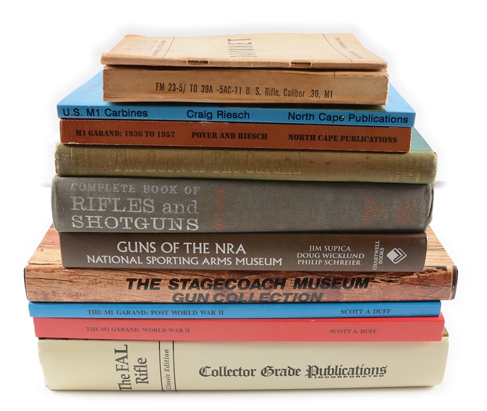 LARGE LOT OF 27 ASSORTED FIREARMS REFERENCE BOOKS.