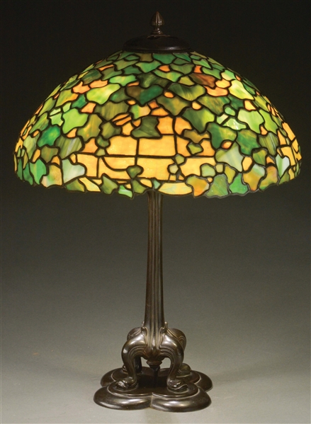 DUFFNER & KIMBERLY IVY TABLE LAMP.