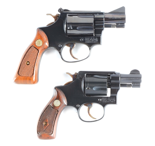 (M) LOT OF 2: SMITH & WESSON REVOLVERS.