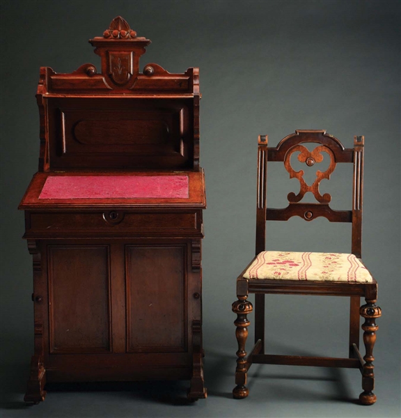 GOOD VICTORIAN DAVENPORT DESK TOGETHER WITH A LATER WALNUT SIDE CHAIR.