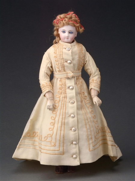 LOVELY FRENCH FASHION DOLL ON FULLY-ARTICULATED WOODEN BODY.