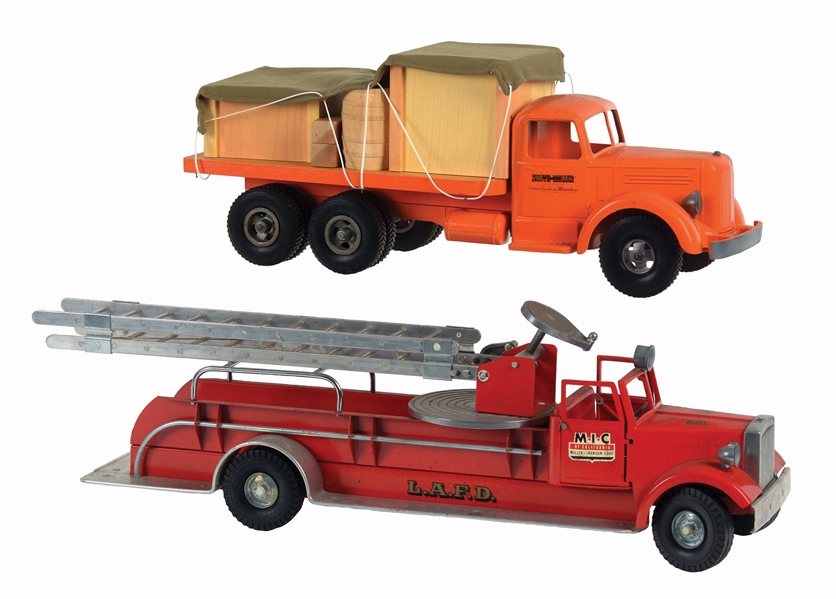 LOT OF 2 SMITH-MILLER TRUCK AND LADDER TRUCK.