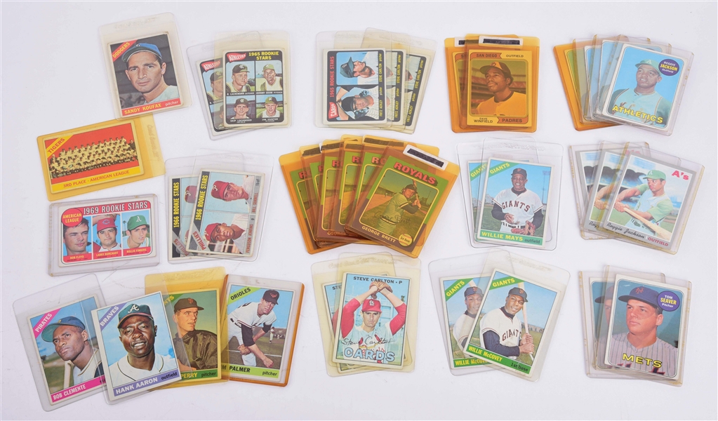 LOT OF 37: NICE TOPPS 1960S AND 1970S BASEBALL CARDS.
