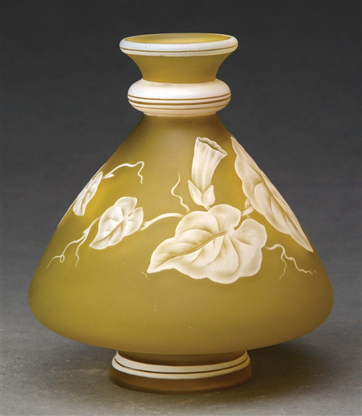 STEVENS AND WILLIAMS CAMEO VASE.