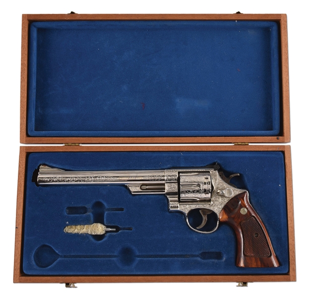 (M) ENGRAVED SMITH & WESSON MODEL 29-2 .44 MAGNUM REVOLVER WITH CASE.