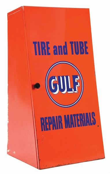GULF SERVICE STATION TIRE & TUBE REPAIR CABINET.