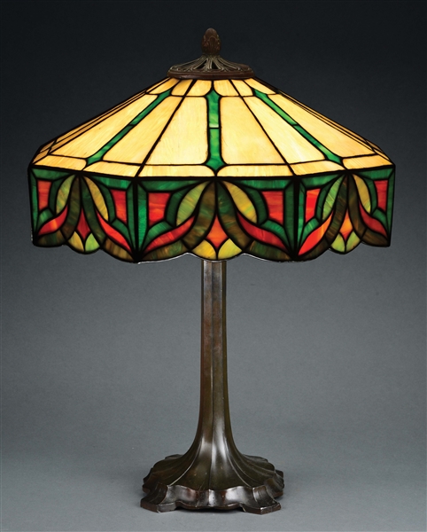 WHALEY LEADED GLASS TABLE LAMP.