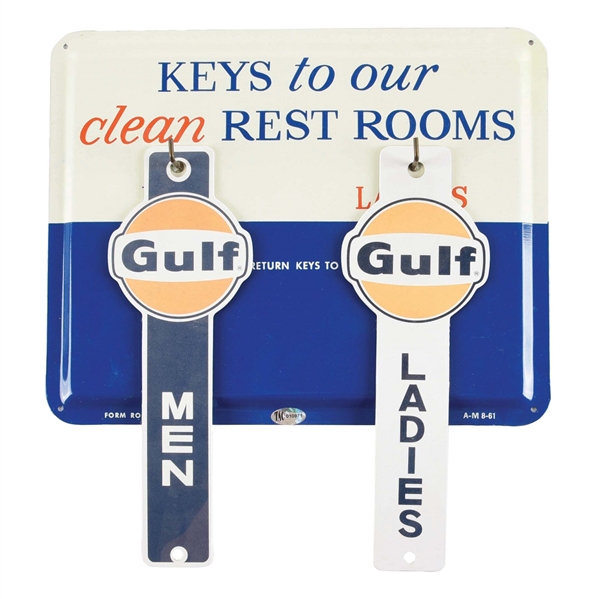 GULF SERVICE STATION "KEYS TO OUR CLEAN REST ROOMS" TIN SIGN W/ MEN & LADIES KEY FOBS. 