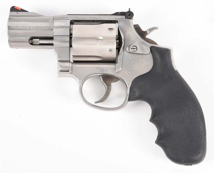 (M) SMITH & WESSON MODEL 686-5 DOUBLE ACTION REVOLVER WITH MATCHING FACTORY CASE.
