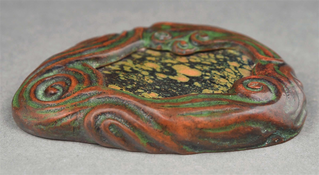 TIFFANY STUDIOS WAVE PAPERWEIGHT.