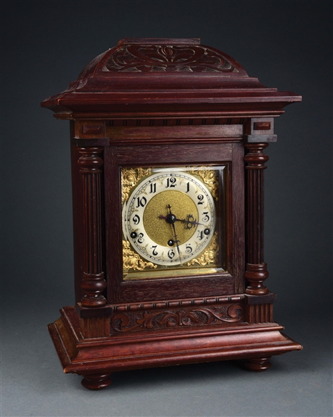 WESTMINISTER CHIME GERMAN WOOD MANTLE CLOCK.