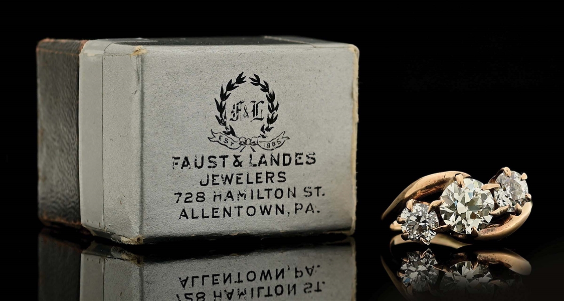 LADIES ANTIQUE 14K GOLD 2.10CT TW DIAMOND RING W/ BOX.