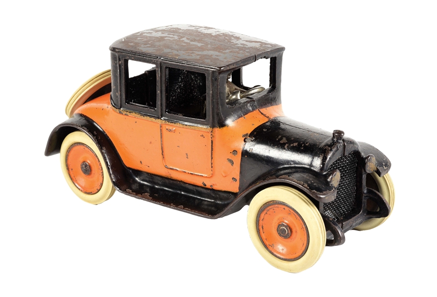 CAST IRON TAXI CAB TOY CAR W/ DRIVER.