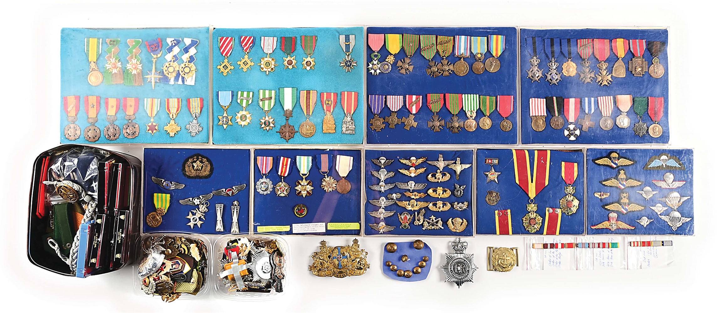 LARGE LOT OF MISCELLANEOUS EUROPEAN AND FOREIGN AWARDS.