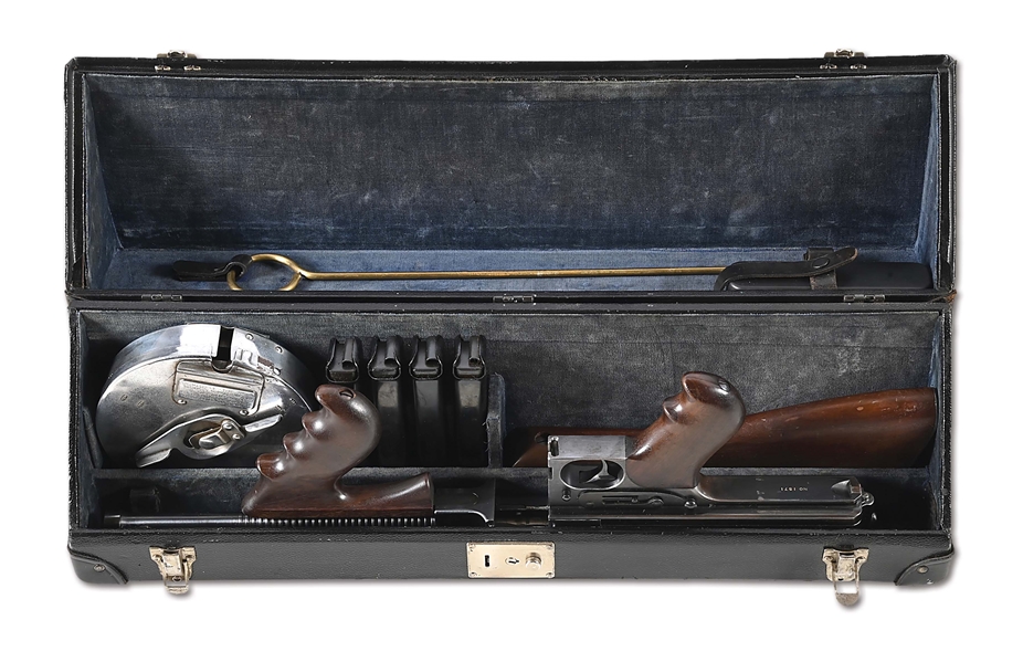 (N) EXCEPTIONAL HIGH ORIGINAL CONDITION COLT 1921A THOMPSON 1921 MACHINE GUN WITH ORIGINAL HARD CASE (CURIO AND RELIC).