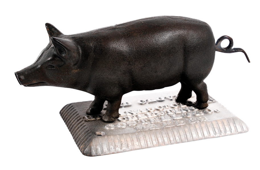 CAST IRON CIGAR CUTTER IN THE FORM OF A PIG