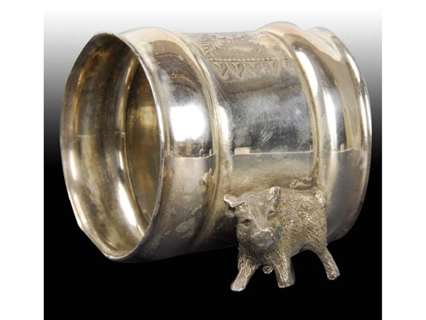 SMALL BOARS WITH FENCES FIGURAL NAPKIN RING.      