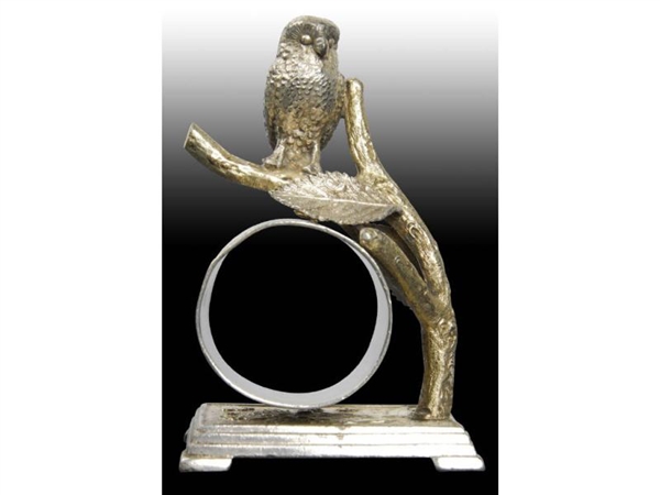 SMALL OWL ON BRANCH FIGURAL NAPKIN RING.          