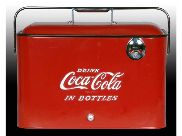 1950S RESTORED COCA-COLA PICNIC COOLER.           