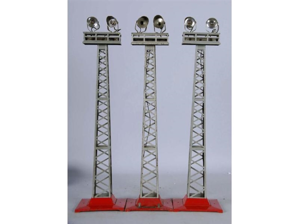LOT OF 3: LIONEL #92 FLOODLIGHT TOWERS.           
