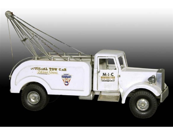 SMITH MILLER PRESSED STEEL MIC TOW TRUCK TOY.     