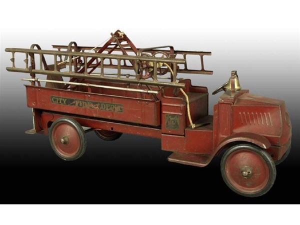 PRESSED STEEL STEELCRAFT CITY FIRE DEPARTMENT LADD