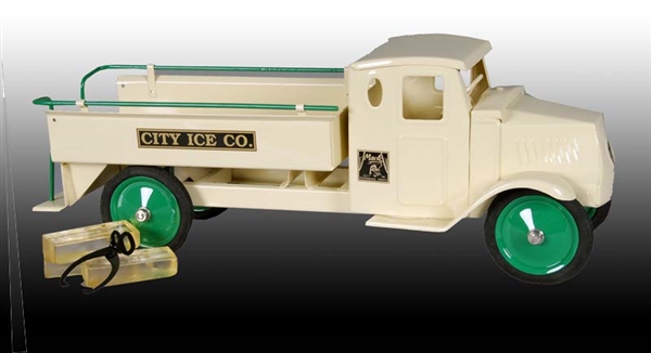 PRESSED STEEL STEELCRAFT CITY ICE CO. TRUCK TOY.  