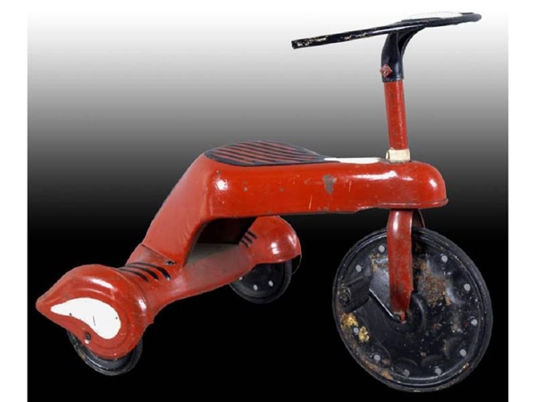 PRESSED STEEL ART DECO STYLE TRICYCLE TOY.        