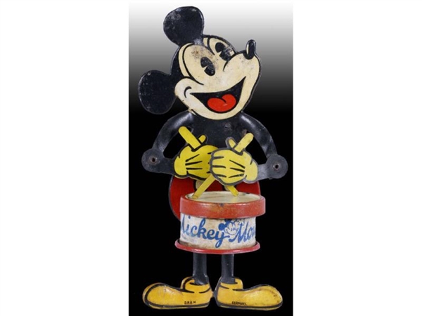 NIFTY WALT DISNEY MICKEY MOUSE DRUMMER TOY.       