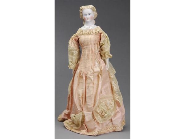 PARIAN LADY WITH MOLDED BODICE                    