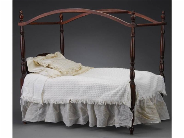 LARGE DOLL TESTER BED                             