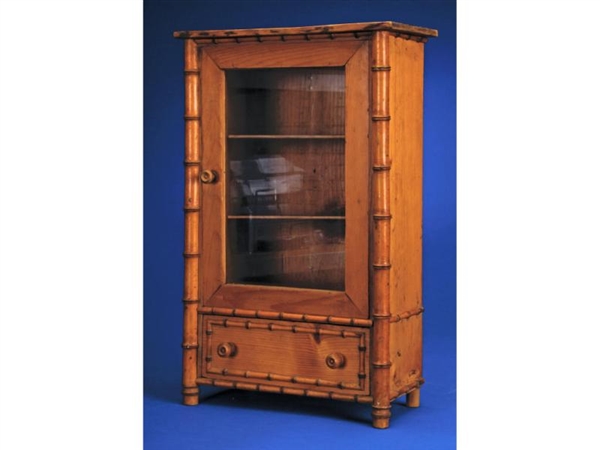 DOLL SIZE DISPLAY CABINET                         