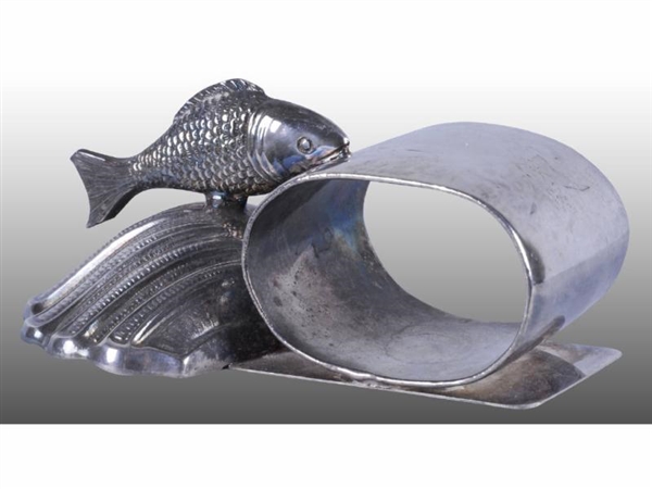 FISH & SHELL BY OVAL FIGURAL NAPKIN RING.         