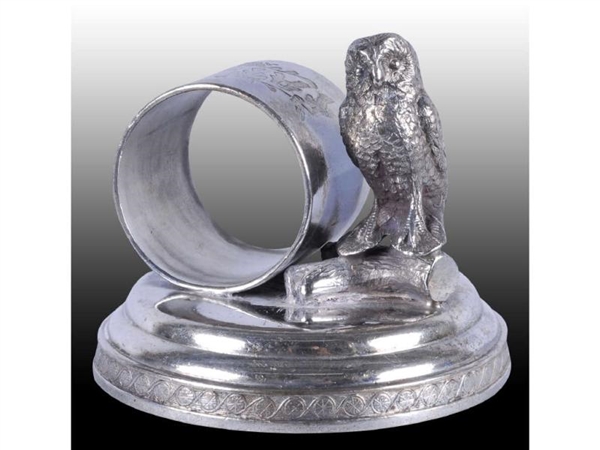 OWL ON BRANCH FIGURAL NAPKIN RING.                