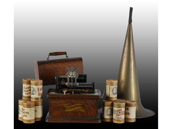 EDISON PHONOGRAPH WITH 12 RECORDS.                