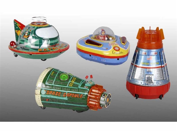 LOT OF 4: BATTERY-OPERATED SPACE TOYS.            