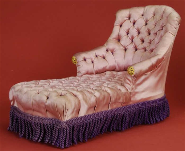 DOLL SIZE CHAISE LOUNGE                           