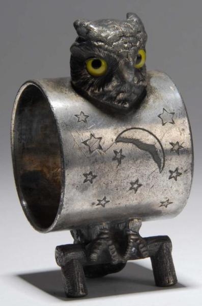 OWL WITH GLASS EYES FIGURAL NAPKIN RING.          