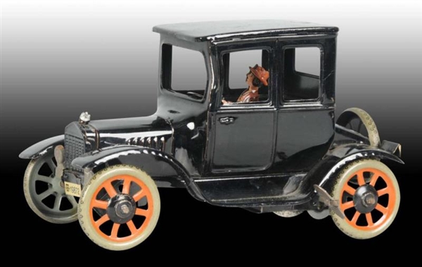 GERMAN TIN WIND-UP BING MODEL T COUPE TOY.        