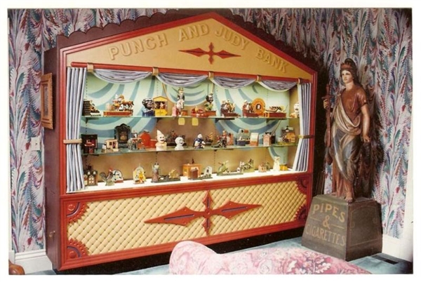PUNCH & JUDY DISPLAY CASE.                        