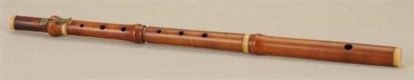 AMERICAN OR ENGLISH CARVED BOXWOOD FLUTE.         