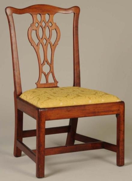 ENGLISH OR AMERICAN CHIPPENDALE MAHOGANY CHAIR.   