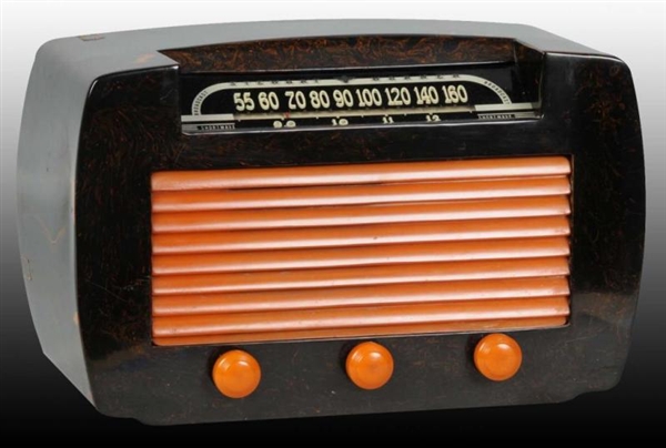 BAKELITE STEWART WARNER RADIO.                    