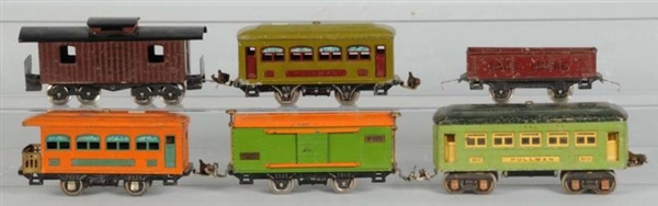 LOT OF 14: LIONEL PASSENGER & FREIGHT CARS.       