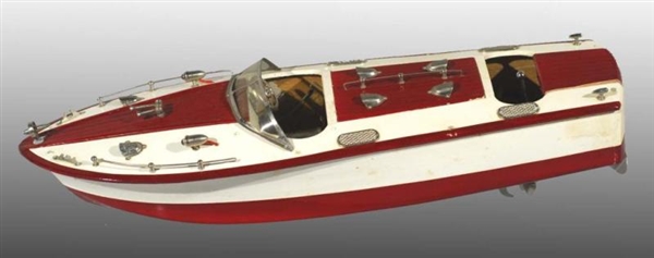 WOODEN BATTERY-OPERATED RUNNER BOAT IN O/B        