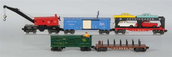 LOT OF 5: LIONEL O-GAUGE FREIGHT CARS.            