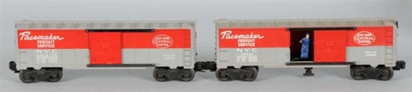 LOT OF 2: LIONEL O-GAUGE BOXCARS.                 