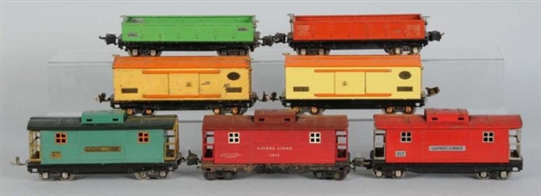 LOT OF 7: LIONEL 800 SERIES O-GAUGE FREIGHT CARS. 