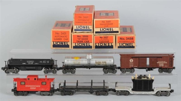 LOT OF 6: LIONEL FREIGHT CARS IN OB               