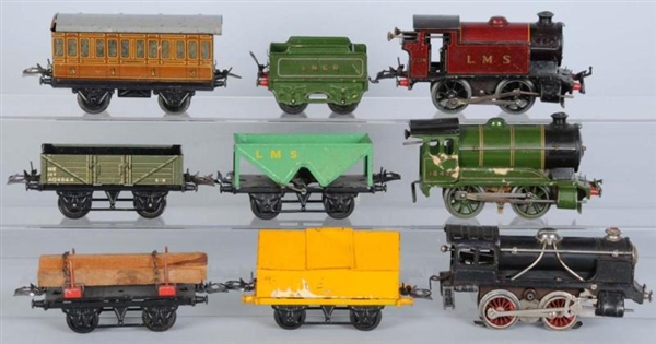 LOT OF 19: HORNBY LOCOMOTIVES & FREIGHT CARS.     